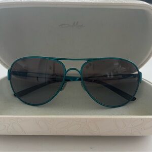 Men’s teal/blue Crosshair Oakley sunglasses with case and travel bag